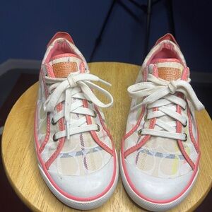 Coach Women's Cream and Pink Flats